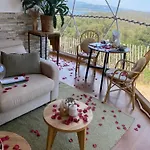 Domaine De Sonia - éco-insolites Hotel Porto-Vecchio (Corsica)